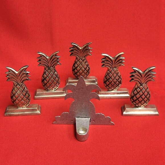 Vintage Antique Brass Pineapple Figure and Place Card Holders Set of 5 - Picture 4 of 13